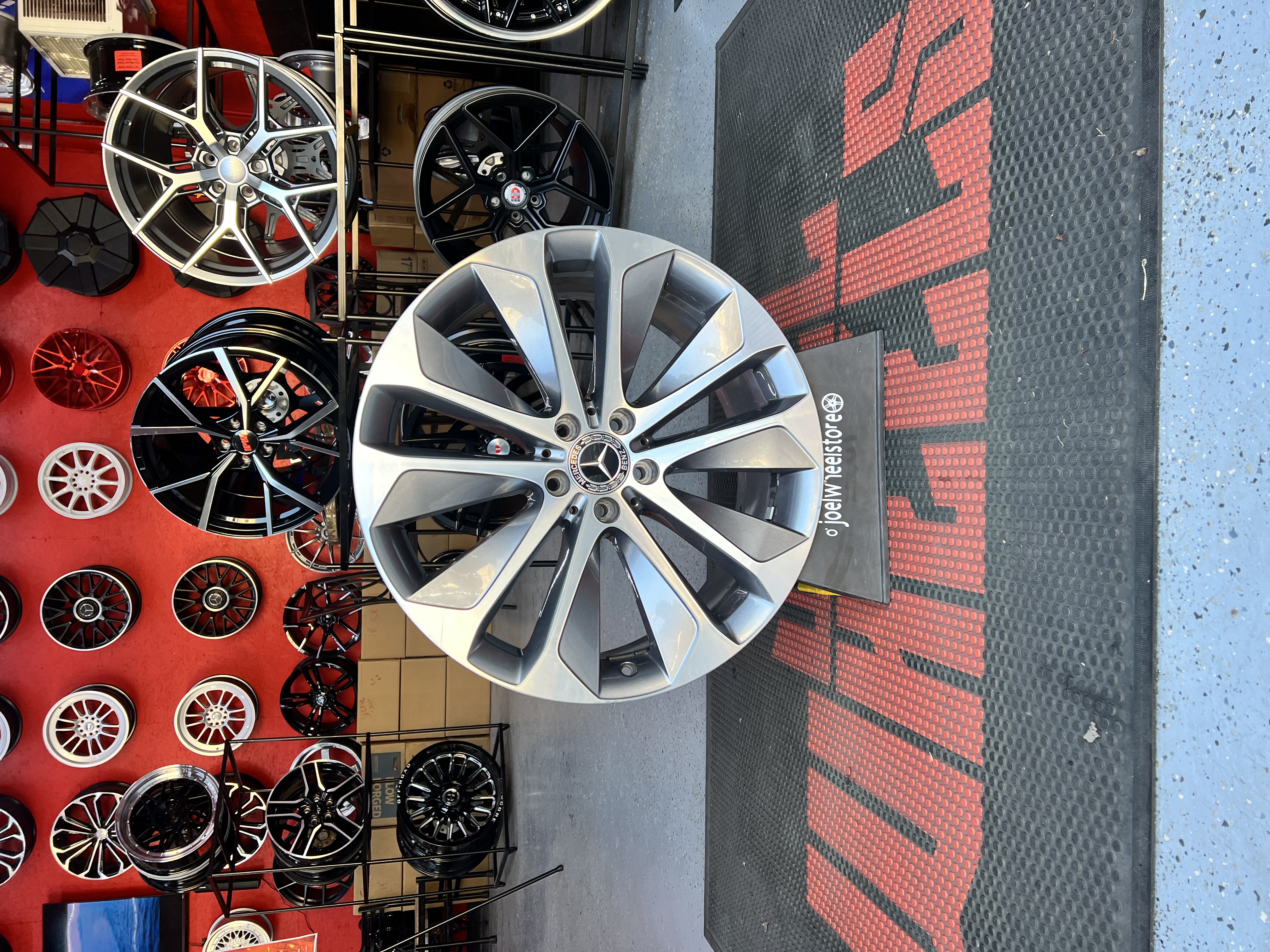 MERCEDES SET NEW RIMS SIZE 20 5X112