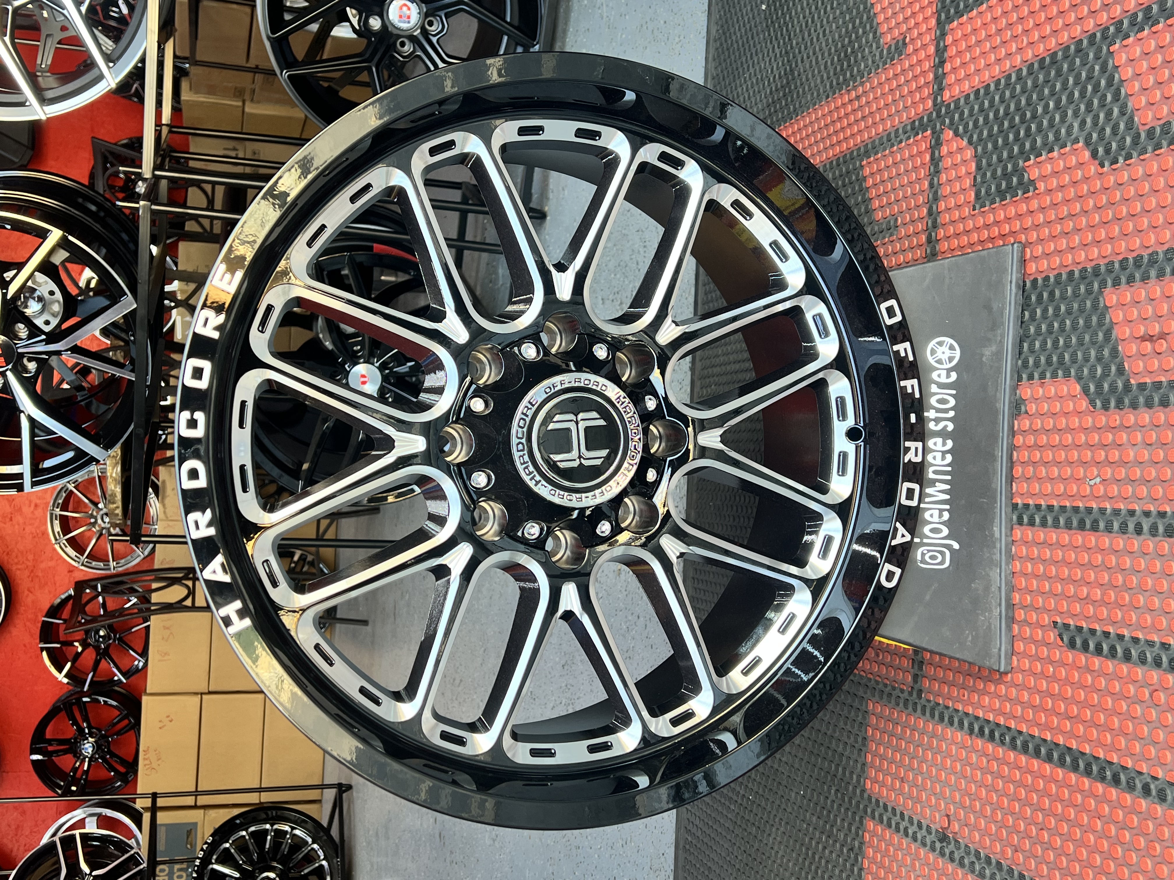 SET NEW RIMS SIZE 20 8X165
