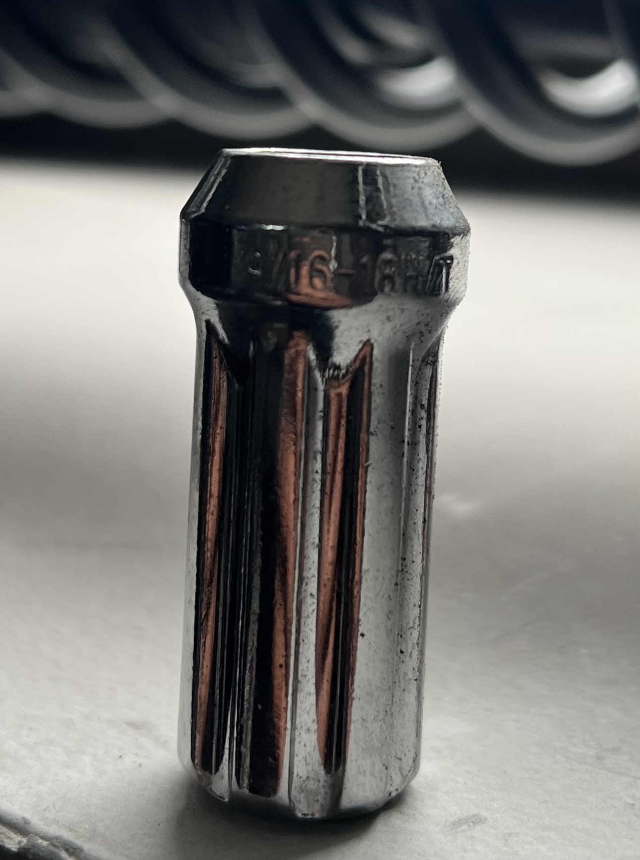 LUG NUTS 9/6-18 H/T