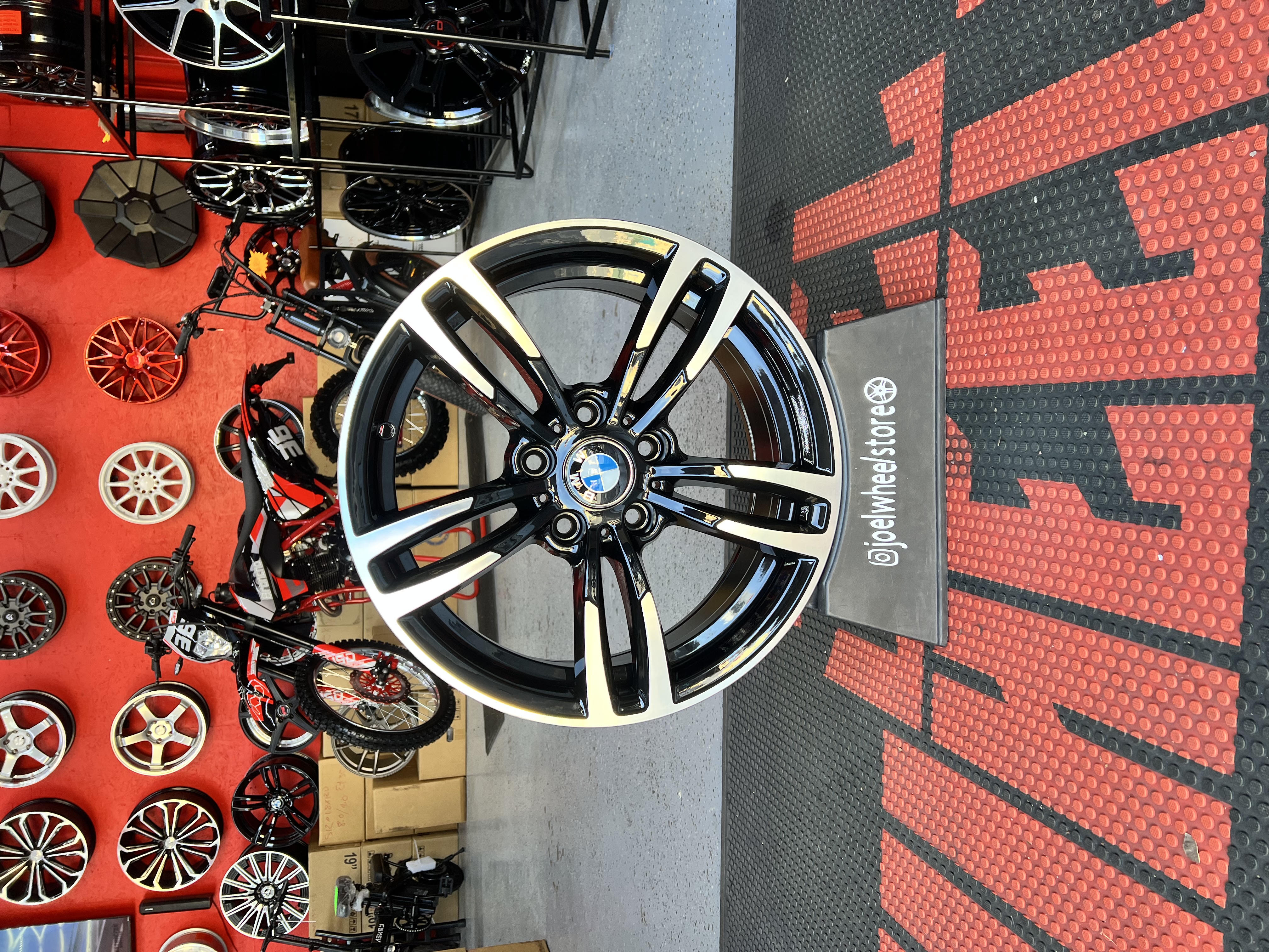 BMW SET NEW RIMS SIZE 17 5X120