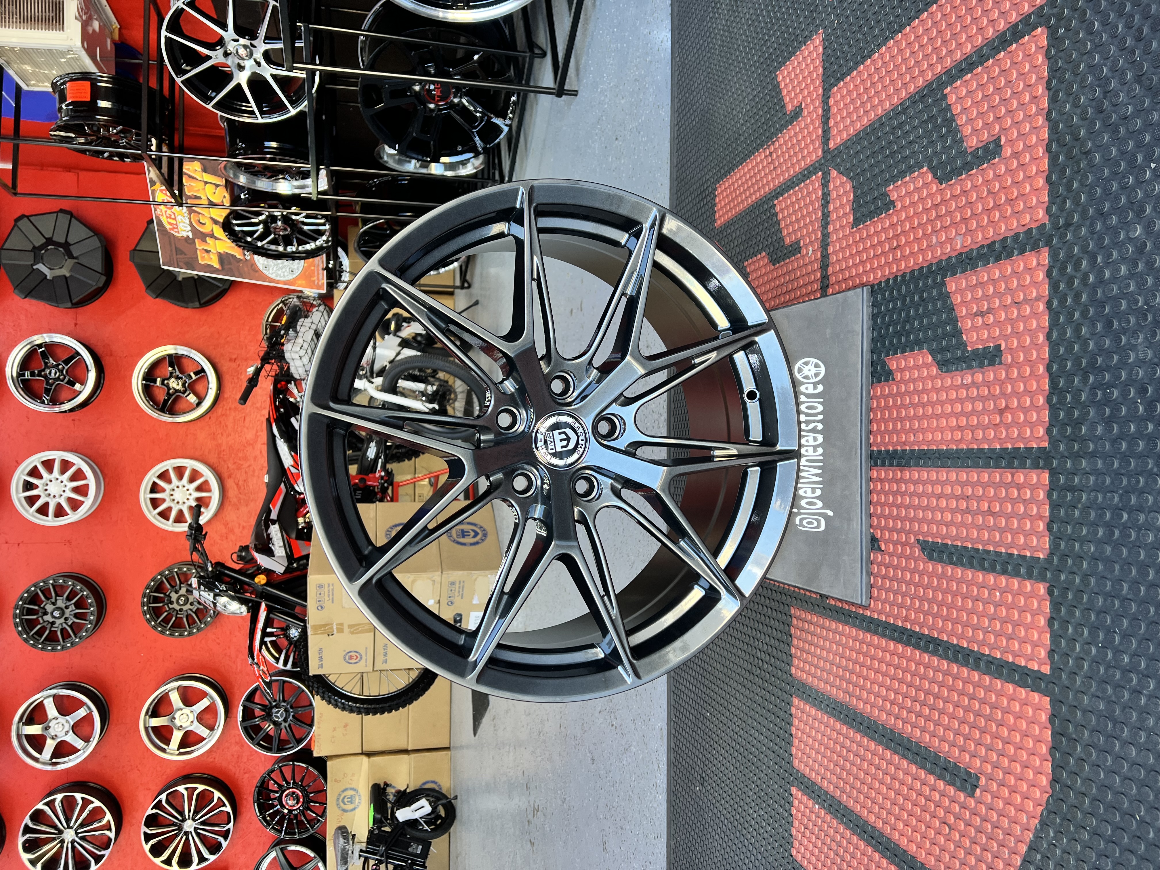 SET NEW RIMS SIZE 18 GRAY